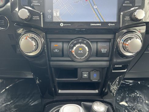 Used 2023 Toyota 4Runner TRD Off-Road Premium w/ Off Road Premium Plus Package AWD/4WD image 21