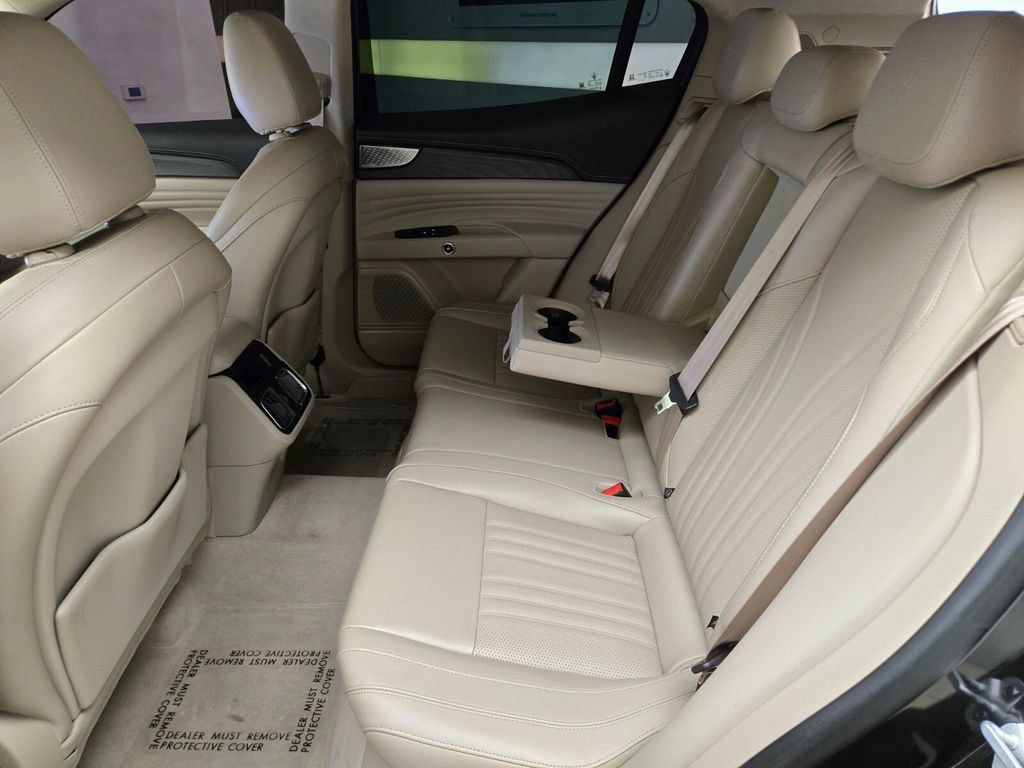 Certified 2023 Maserati Grecale GT AWD/4WD image 19