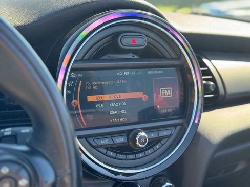 Used 2019 MINI Cooper Convertible image 42