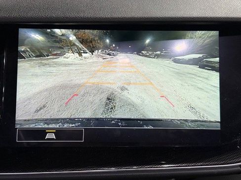 Certified 2022 Buick Envision Essence w/ Safety Package image 33