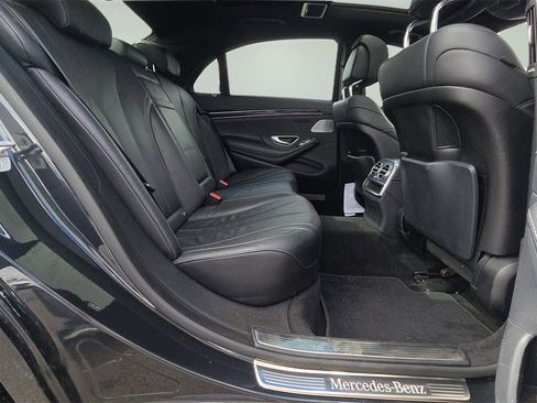 Used 2015 Mercedes-Benz S 550 Sedan w/ Premium 1 Package image 13