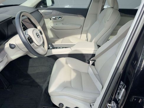 Certified 2023 Volvo XC90 B6 Plus w/ Protection Package image 5