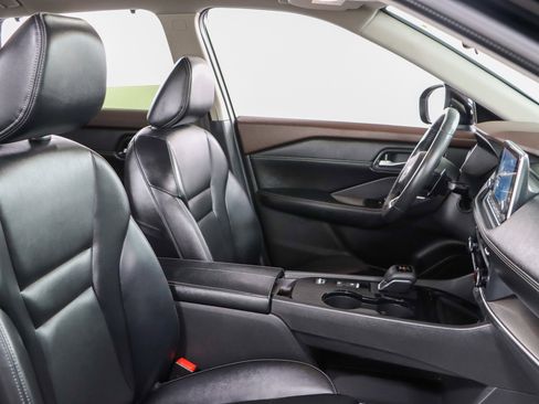 Used 2023 Nissan Rogue SV w/ SV Premium B Package FWD image 26