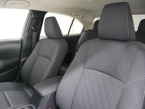 Used 2024 Toyota Corolla LE FWD image 11