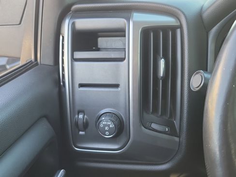 Used 2018 Chevrolet Silverado 1500 LT w/ All Star Edition image 15