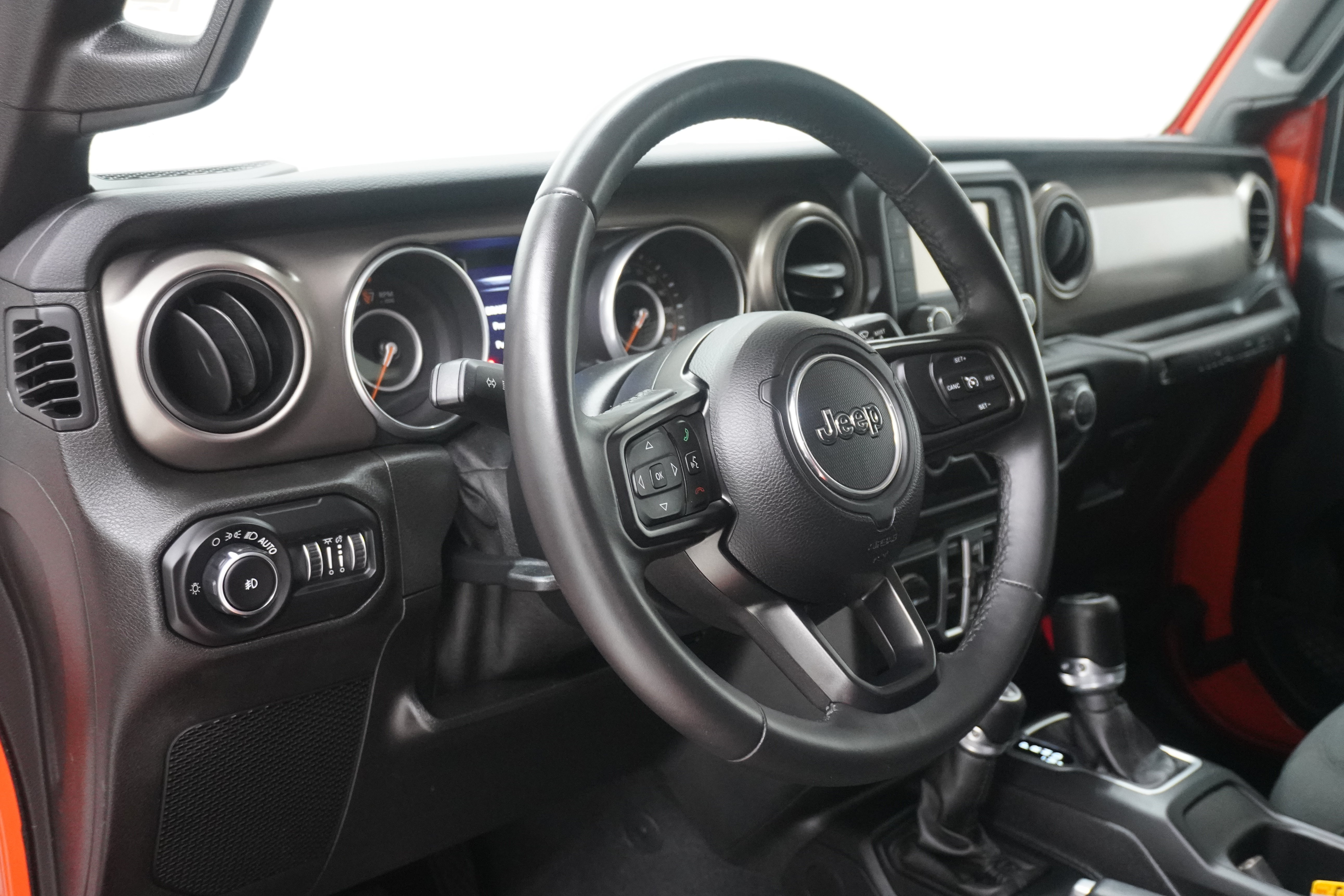 Used 2018 Jeep Wrangler Unlimited Sport S AWD/4WD image 12