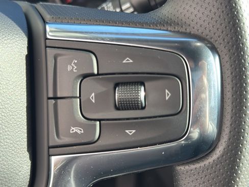 New 2025 Chevrolet Blazer LT image 15