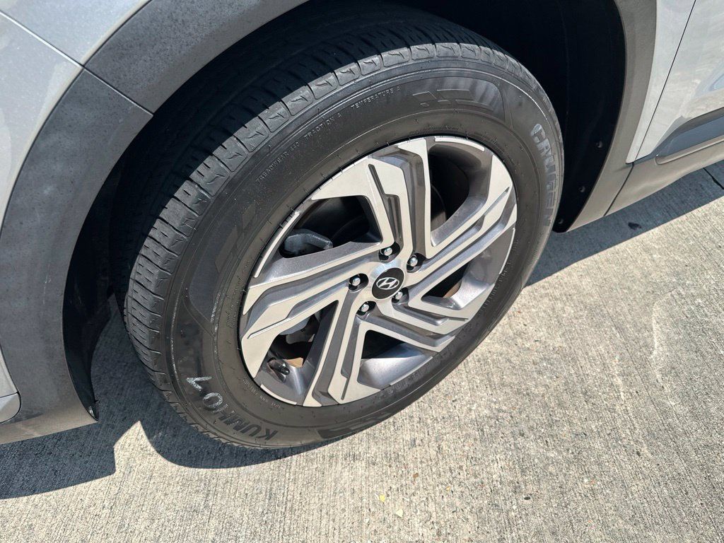 Used 2023 Hyundai Santa Fe SEL FWD image 39