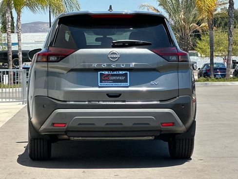 Used 2023 Nissan Rogue SV FWD image 5