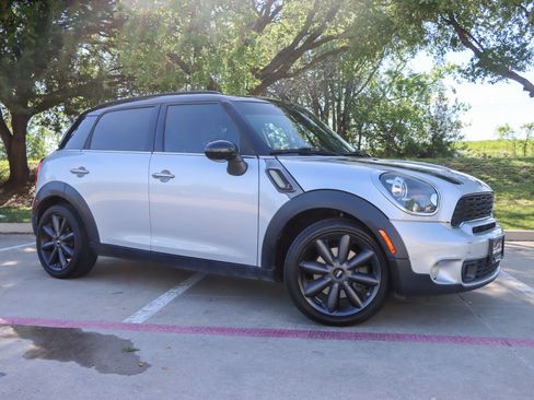 Used 2013 MINI Cooper Countryman S image 1