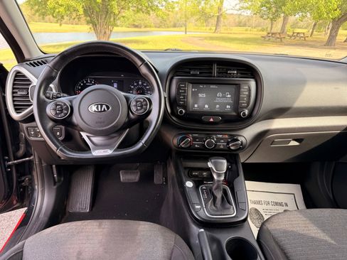 Used 2020 Kia Soul GT-Line w/ Option Group 015 FWD image 11