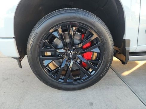 New 2026 Chevrolet Silverado 1500 High Country AWD/4WD image 21