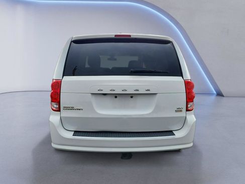 Used 2019 Dodge Grand Caravan SXT FWD image 7