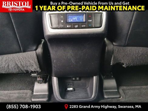 Used 2017 Toyota Highlander XLE w/ Carpet Mat Package image 20