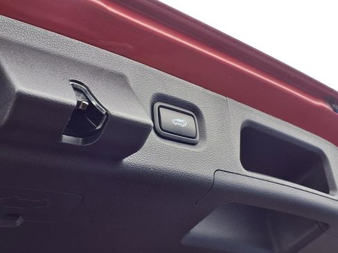 Used 2023 Hyundai Santa Fe Limited image 22