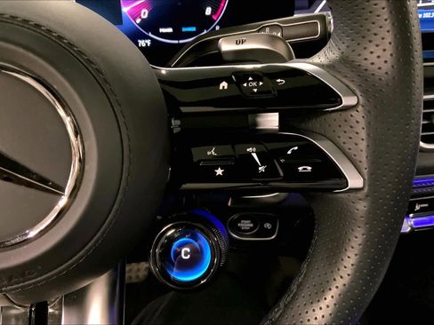 Used 2025 Mercedes-Benz GLE 53 AMG AMG GLE 53 image 24