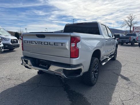 Used 2022 Chevrolet Silverado 1500 LTZ w/ Z71 Off-Road Package image 4