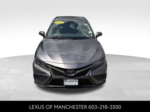 Used 2022 Toyota Camry SE AWD/4WD image 2