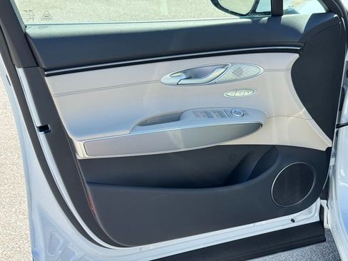 New 2026 Genesis GV70 2.5T Select AWD/4WD image 25