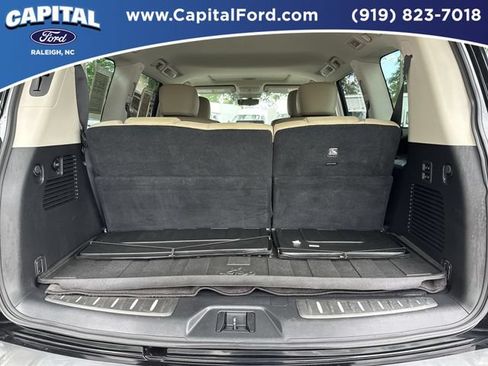 Used 2023 INFINITI QX80 Premium Select w/ All-Season Package AWD/4WD image 16