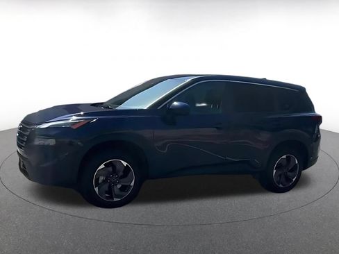 Used 2025 Nissan Rogue SV FWD image 8