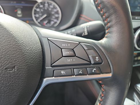 Used 2024 Nissan Sentra SR w/ SR Premium Package image 20