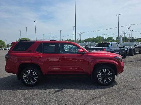 New 2026 Toyota 4Runner TRD Sport Premium AWD/4WD image 4