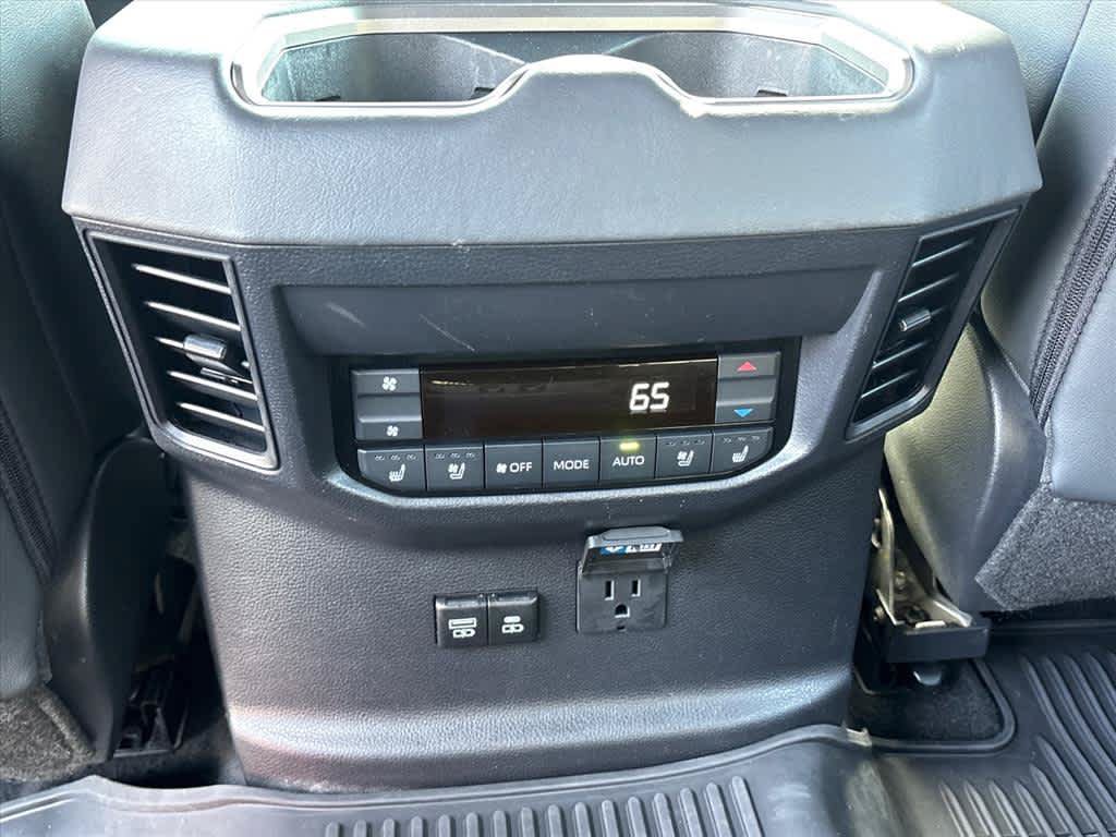 Used 2026 Toyota Sequoia Platinum AWD/4WD image 9