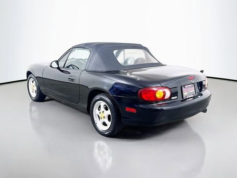 Used 1999 MAZDA MX-5 Miata RWD image 8