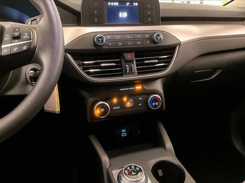 Used 2022 Ford Escape S image 6