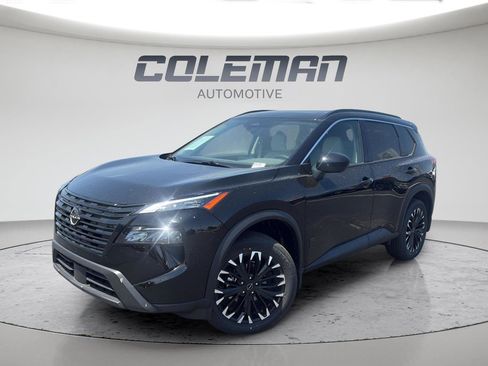 Used 2026 Nissan Rogue Dark Armor AWD/4WD image 1