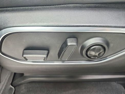 Used 2022 Jeep Wagoneer Series II w/ Premium Group I AWD/4WD image 20