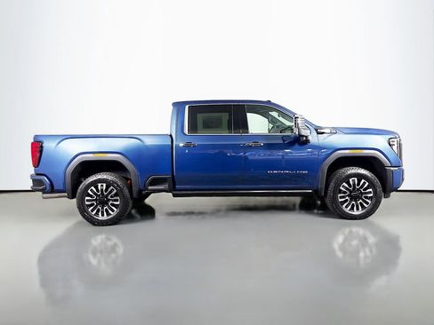 New 2026 GMC Sierra 2500 Denali Ultimate image 8