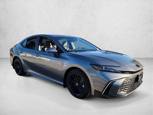 New 2026 Toyota Camry SE image 4