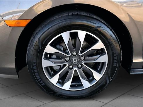 Used 2022 Honda Odyssey EX-L image 10