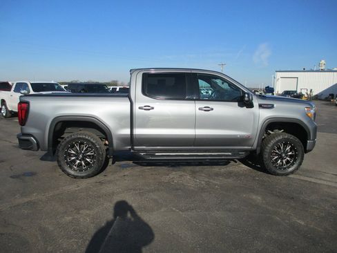 Used 2020 GMC Sierra 1500 AT4 w/ AT4 Premium Package image 3