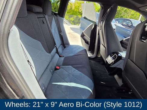 Used 2023 BMW iX xDrive50 w/ Premium Package AWD/4WD image 23