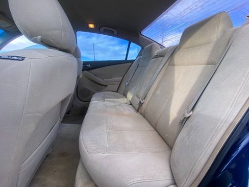Used 2010 Nissan Altima 2.5 S FWD image 8