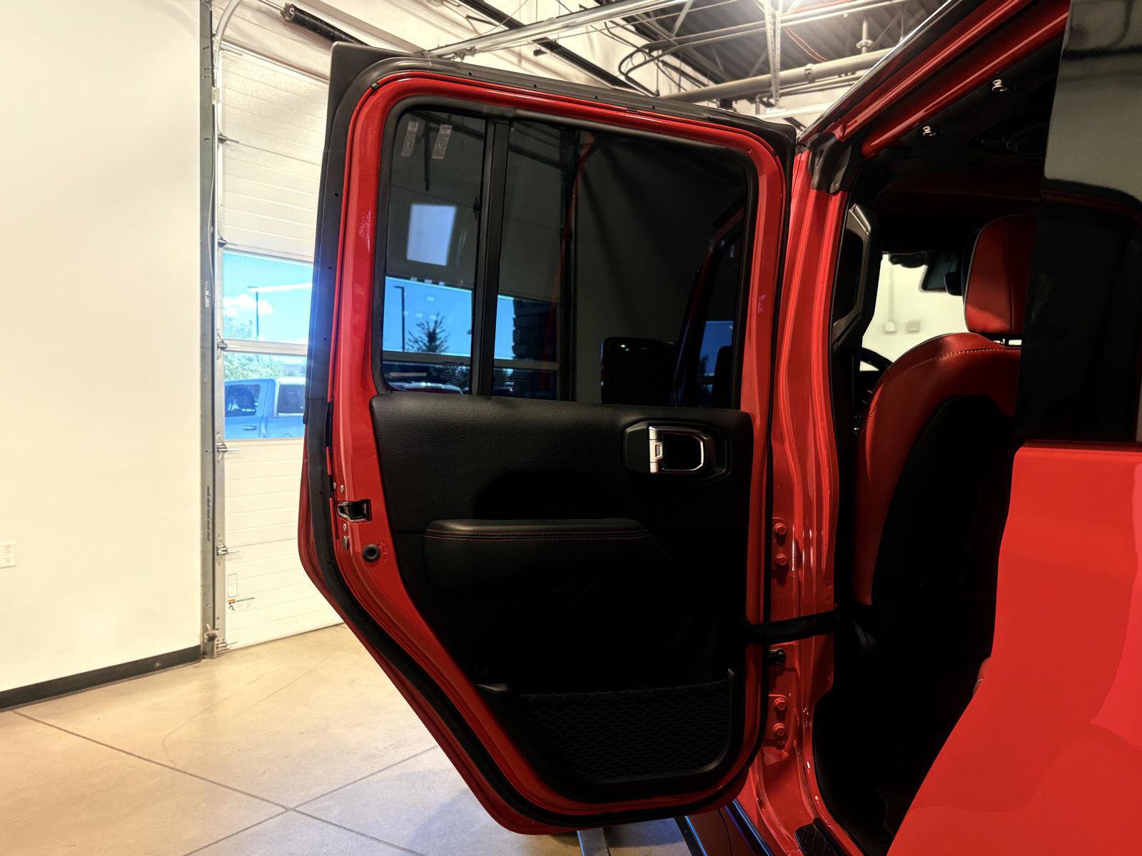 Used 2020 Jeep Gladiator Rubicon AWD/4WD image 63