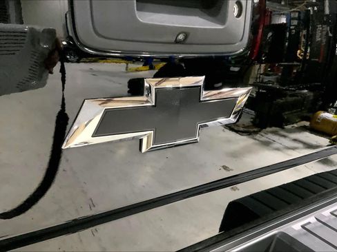 Used 2019 Chevrolet Silverado 1500 LT w/ All Star Edition image 9