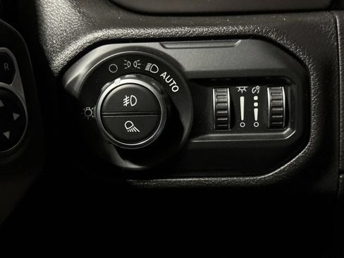 Used 2020 Jeep Gladiator Sport w/ Quick Order Package 24S AWD/4WD image 18