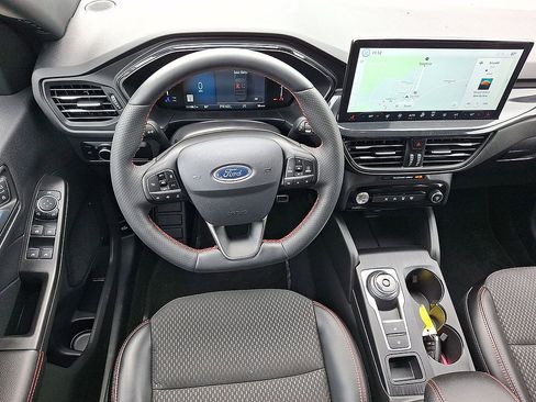 Certified 2024 Ford Escape ST-Line w/ Tech Pack #1 AWD/4WD image 21