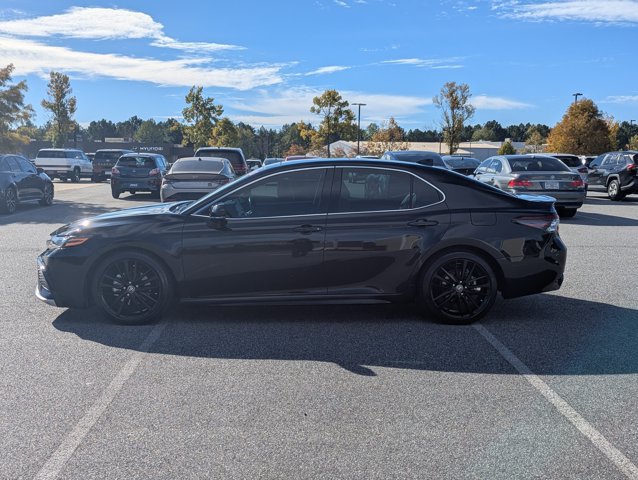 Used 2022 Toyota Camry XSE FWD image 8