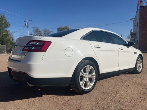 Used 2018 Ford Taurus SEL w/ Equipment Group 201A FWD image 7