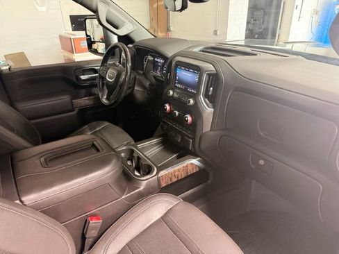 Used 2020 GMC Sierra 2500 Denali w/ Denali Ultimate Package AWD/4WD image 26