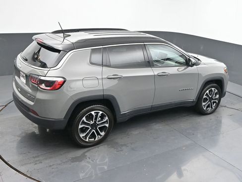 Used 2024 Jeep Compass Limited image 39