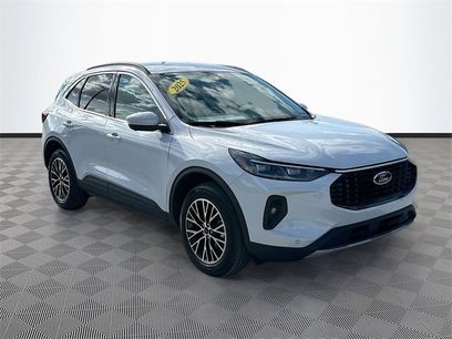 Used 2025 Ford Escape SE w/ PHEV Premium Package