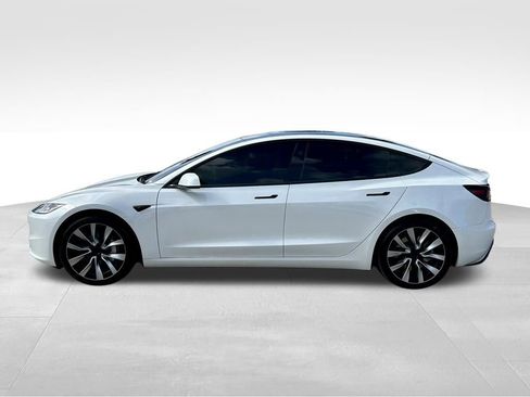 Used 2024 Tesla Model 3 Standard Range RWD image 8