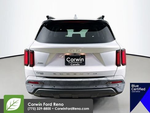 Used 2022 Kia Sorento S AWD/4WD image 9