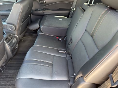 Used 2023 Honda Passport TrailSport image 22